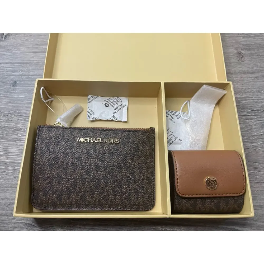 NWT Michael Kors Giftable Boxed Set - Jet Set Travel Coin Pouch & AirPods Case